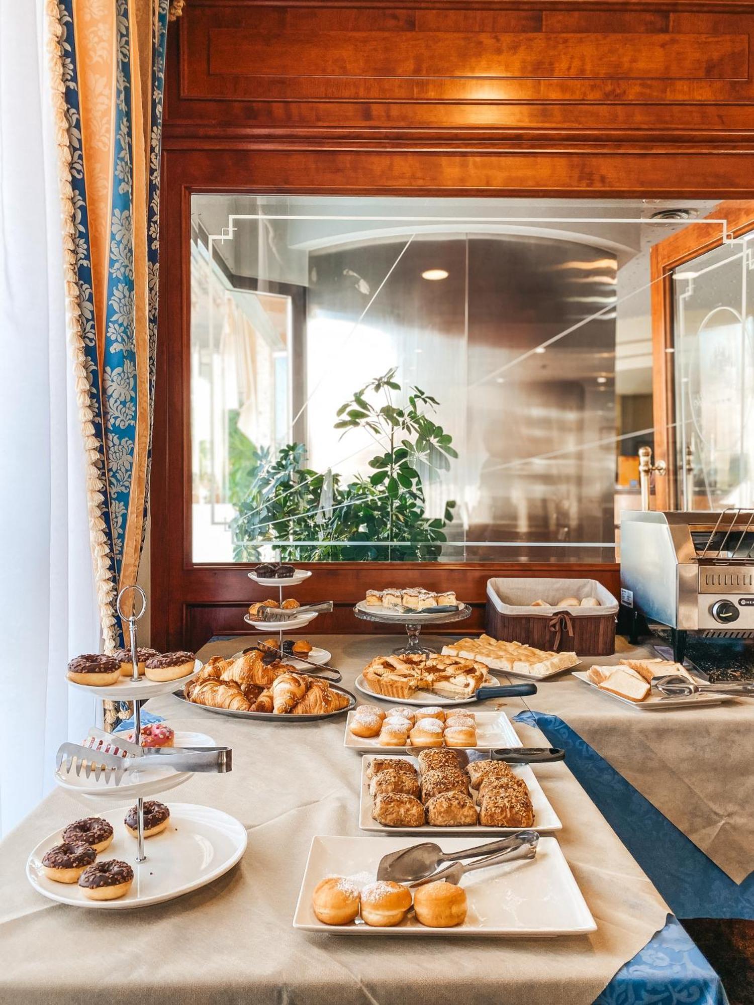Hotel President Venezia Mestre Bagian luar foto