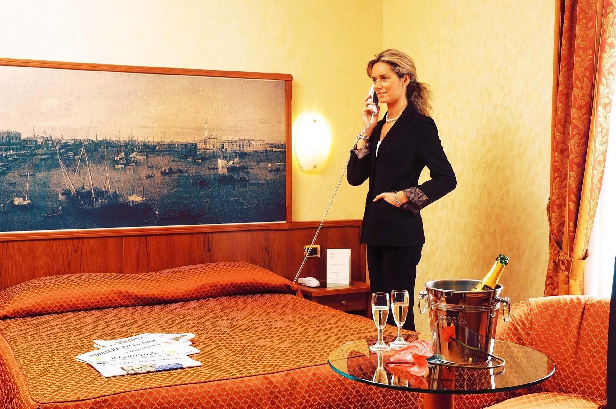 Hotel President Venezia Mestre Ruang foto